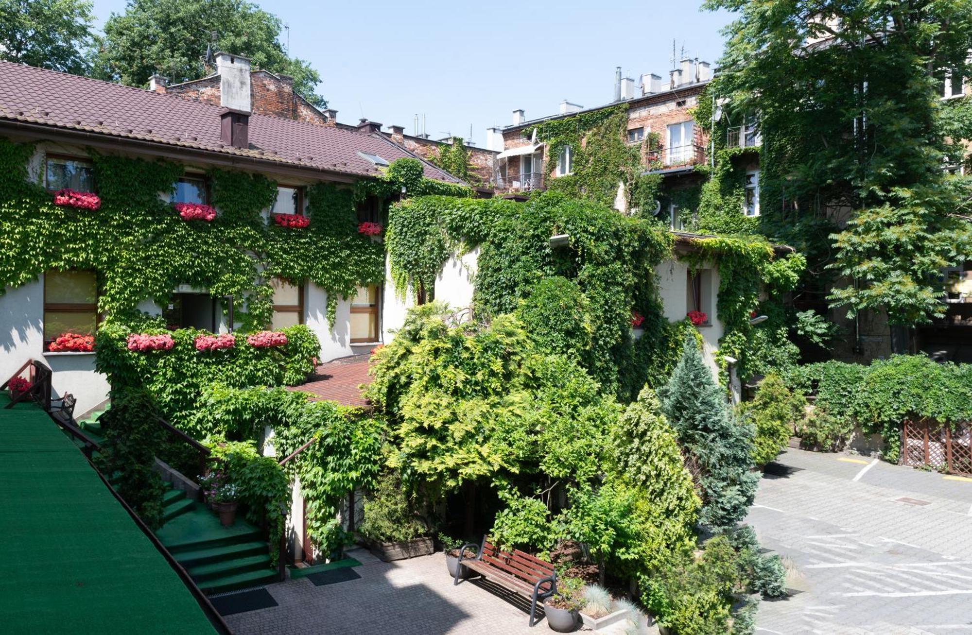Batory Annex, Krakow