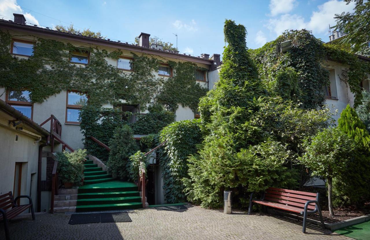 Batory Annex — Photos 3